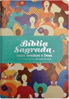 Bíblia Sagrada entre meninas e Deus